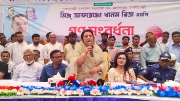 দেশে পর্যাপ্ত খাদ্য মজুত রয়েছে, গুদামে অনিয়মে ছাড় নয়: খাদ্যমন্ত্রী